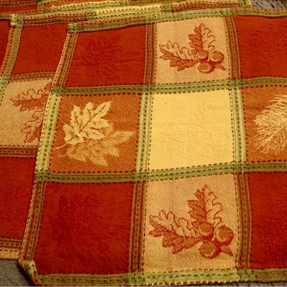 Fall leaves 🍁/holiday cotton napkins. Set of 8. - Picture 5 of 15